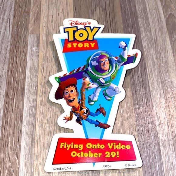 Toy Story Disney Movie Promo Pin with Buzz and Woody Vintage Pixar Tom Hanks euc - Picture 1 of 4
